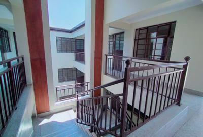 2 Bed Apartment with En Suite in Naivasha Road - 3