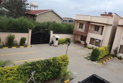 4 Bed House with En Suite in Syokimau