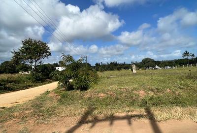 500 m² Land at Kizingitini