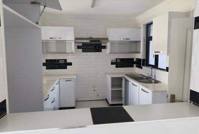 4 Bed Townhouse with En Suite at North Muthaiga
