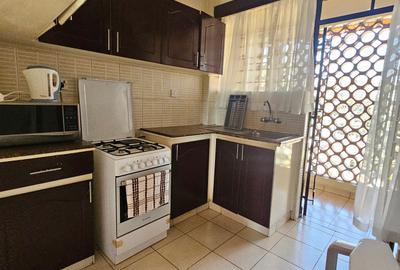 Serviced 2 Bed Apartment with En Suite in Lavington - 4