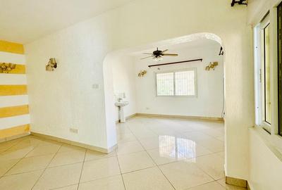 4 Bed Villa with En Suite at Off Malindi Road