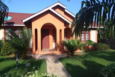 3 Bed House with Swimming Pool at Bofa Road