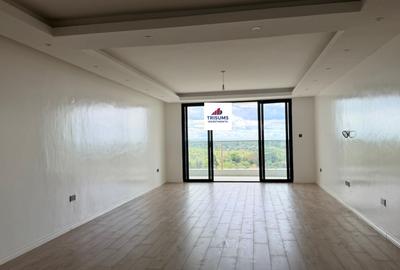 4 Bed Apartment with En Suite in Parklands - 2