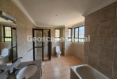 4 Bed Townhouse with En Suite in Runda