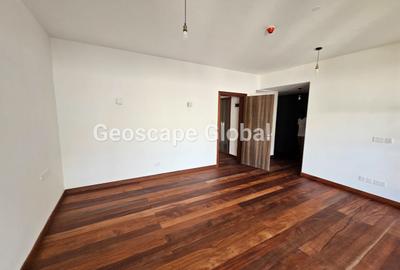 3 Bed Apartment with En Suite in Rosslyn - 2