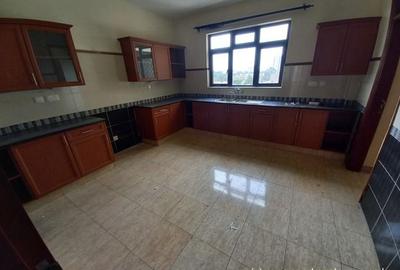 2 Bed Apartment with En Suite at Menelick Road