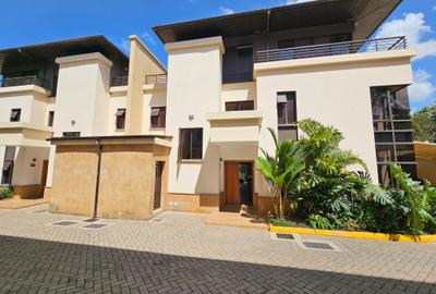 4 Bed Villa with En Suite at Kaputei Road
