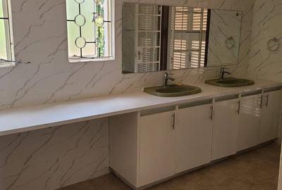 6 Bed House with Staff Quarters in Loresho - 4