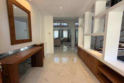5 Bed Townhouse with En Suite in Karen - 4