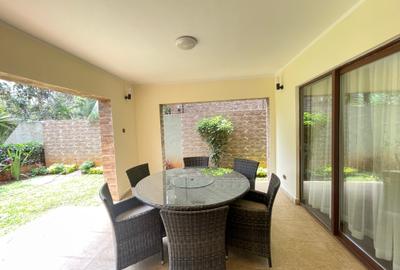 5 Bed Townhouse with En Suite in Lavington