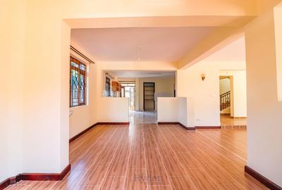 6 Bed House with En Suite at Off Dagoretti Road
