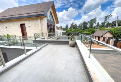 4 Bed Villa with En Suite in Runda - 3