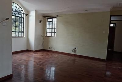 5 Bed Townhouse with En Suite in Runda - 4