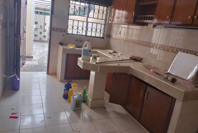 4 Bed Townhouse with En Suite in Lavington - 2