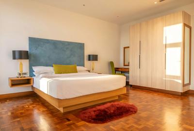 Serviced 1 Bed Apartment with En Suite at Westland