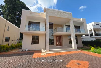 4 Bed House with Garden in Kiambu Road