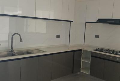 4 Bed Apartment with En Suite in Lavington - 4