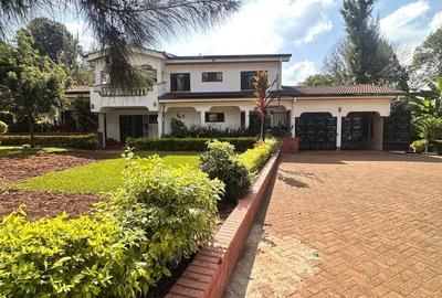 4 Bed House with Staff Quarters in Nyari