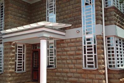 4 Bed Townhouse with En Suite at Kamaki