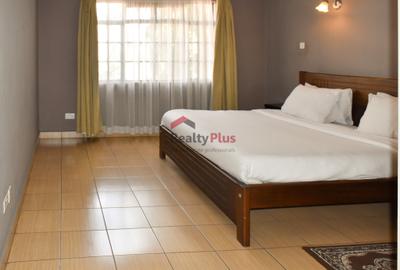 2 Bed Apartment with En Suite in Riara Road
