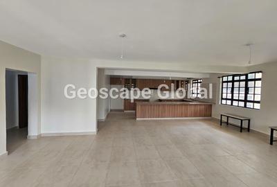 2 Bed Apartment with En Suite in Kitisuru