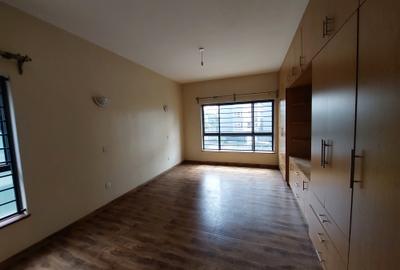 3 Bed Apartment with En Suite at Rhapta Road