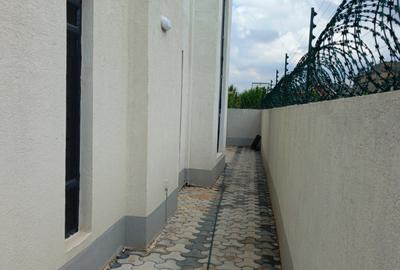 4 Bed Townhouse with En Suite at Membley - 3
