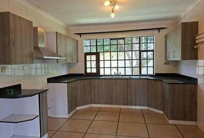 4 Bed Townhouse with En Suite in Runda - 4