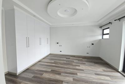 4 Bed Townhouse with En Suite at North Muthaiga