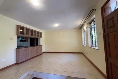 4 Bed House with En Suite in Runda - 4