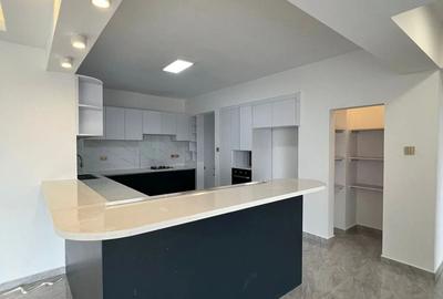 4 Bed Apartment with En Suite at Valley Arcade - 4