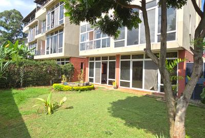 5 Bed Townhouse with En Suite at Convent Drive - 4