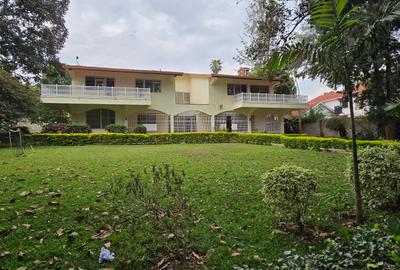 5 Bed House with En Suite at Nyari Redhil Road - 2