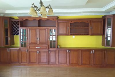 7 Bed House with En Suite at Runda