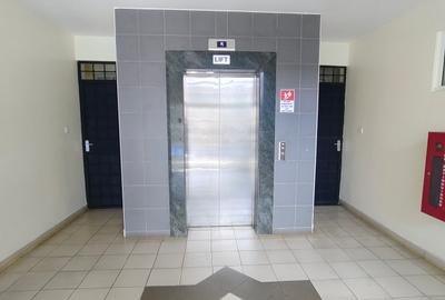 3 Bed Apartment with En Suite in Rhapta Road - 4