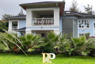 5 Bed Villa with Swimming Pool in Runda - 2