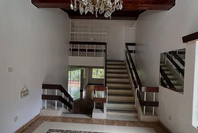 5 Bed Townhouse with En Suite at Manyani East - 2