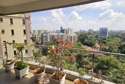 4 Bed Apartment with En Suite at General Mathenge