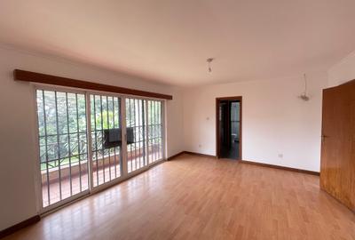 4 Bed Villa with En Suite in Runda - 3