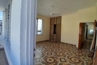3 Bed Apartment with Borehole in Mombasa CBD - 3