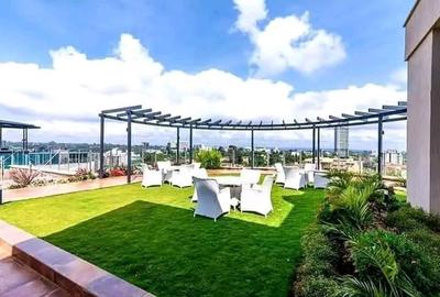 3 Bed Apartment with En Suite at Riverside