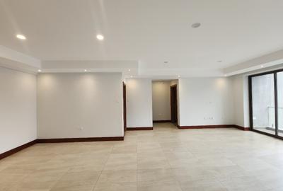 2 Bed Apartment with En Suite in Westlands Area - 3