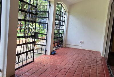4 Bed Townhouse with En Suite at Ndemi Road - 4