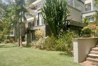 Furnished 2 Bed Apartment with En Suite in Gigiri