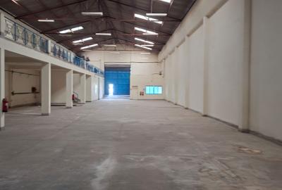 10,000 ft² Warehouse with Backup Generator in Embakasi - 2