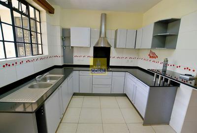 4 Bed Apartment in Rhapta Road