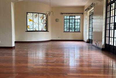 5 Bed Townhouse with En Suite in Lower Kabete