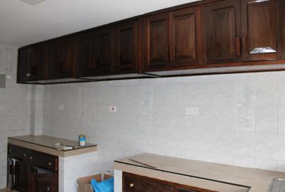 3 Bed Apartment in Kilimani - 4