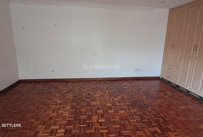 4 Bed Townhouse with En Suite in Lavington - 3